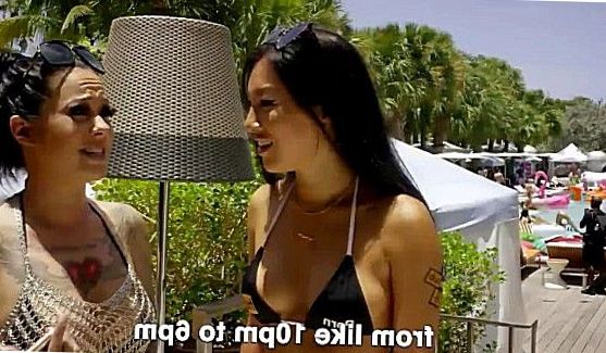 секс сисястой немки в лесу с молодым (18 лет), порно видео