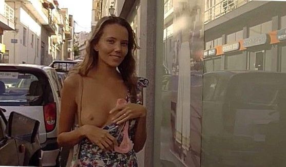 Ненасытная королева стоит рачком, порно видео