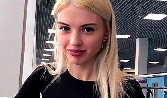 Just when you thought youve seen the best butt ever, Paola bends over, порно видео
